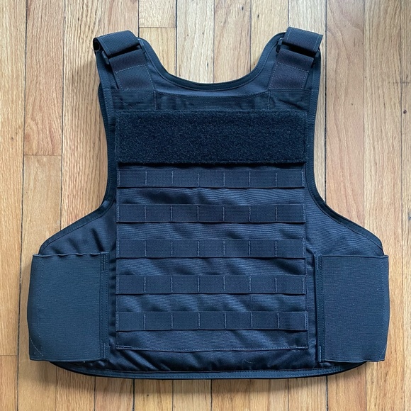 Premier Body Armor Hybrid Tactical Vest - Picture 2 of 4